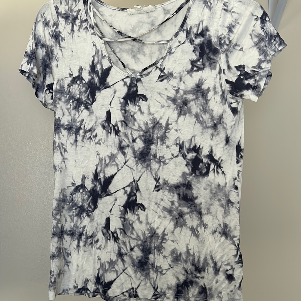 Super soft tie dyed tee shirt sized s but fits like a medium